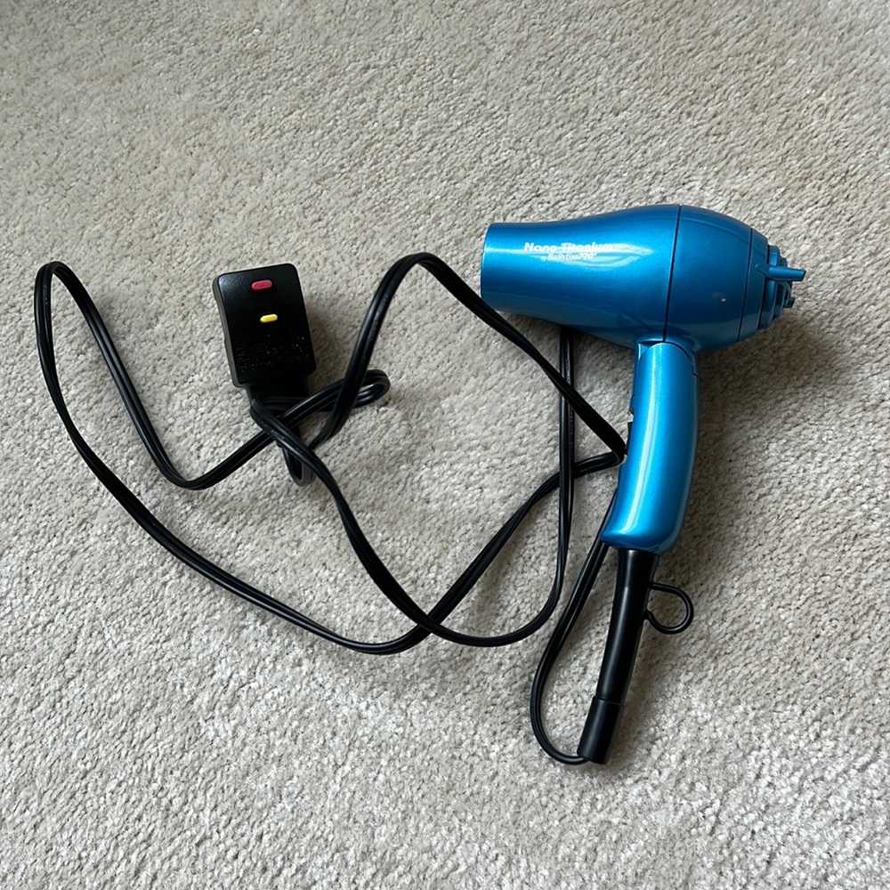 Nano baByliss Pro travel hairdryer